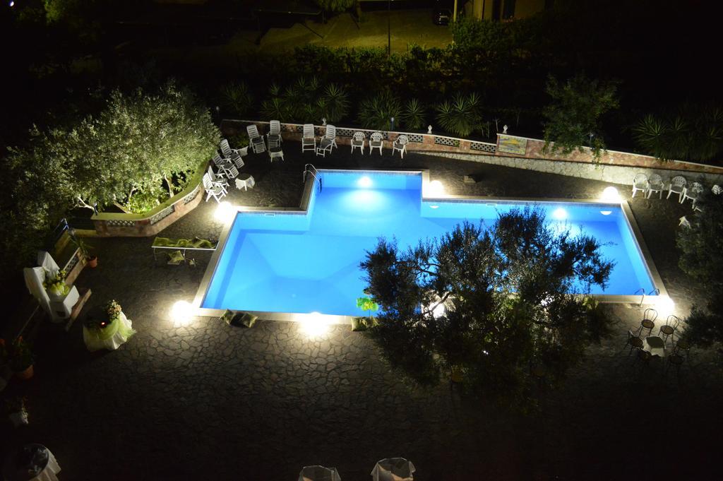Hotel Blu Eden Praia a Mare Zewnętrze zdjęcie
